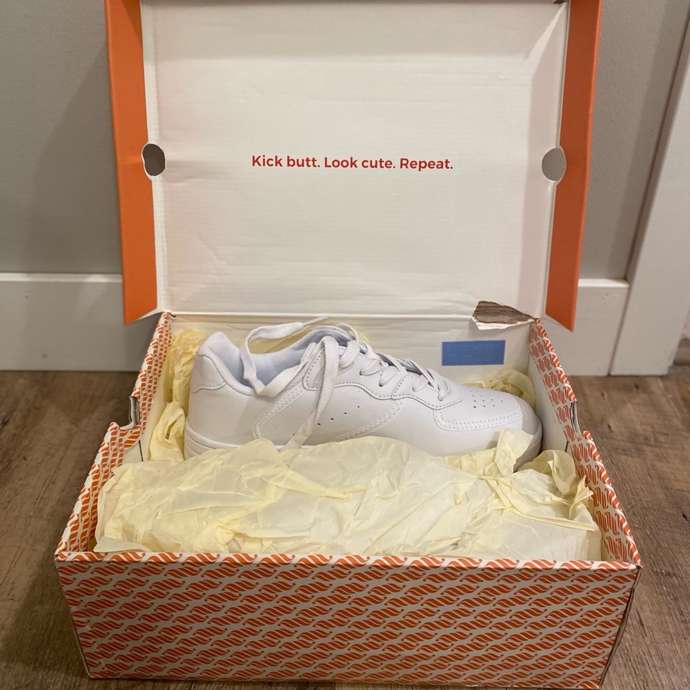 Wilshire lifestyle sneaker